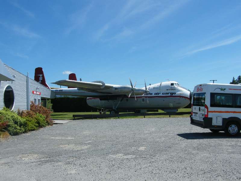 du-nz237.jpg
