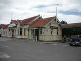 das ausrangierte Bahnh&ouml;fli-i-Site in Blen'm 