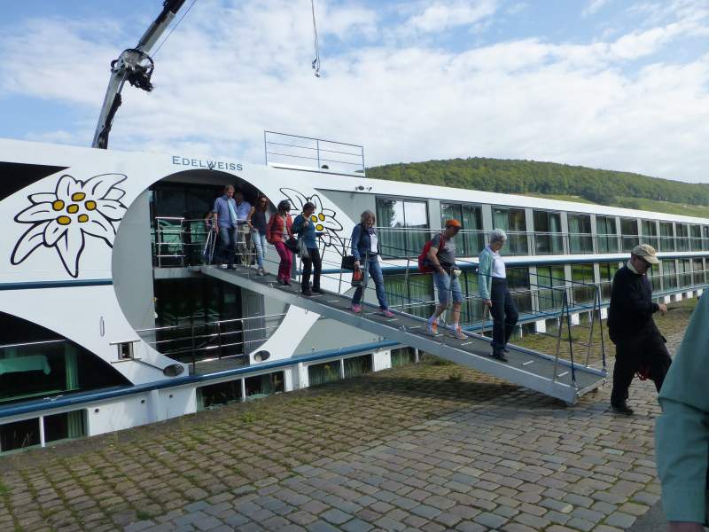 main096.jpg