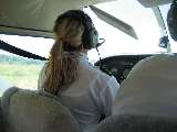 die junge Pilotin